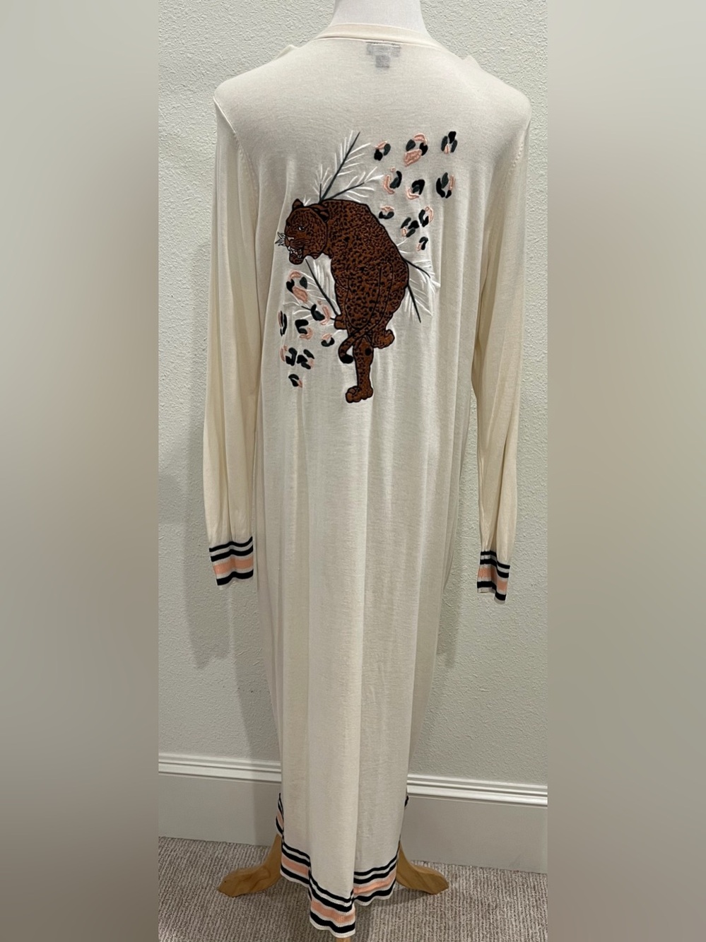 Torrid Embroidered Leopard Duster Cardigan Sweater Plus Size 2 / 2X (18-20)